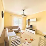 N&E Apartment In Durres