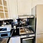 N&E Apartment In Durres